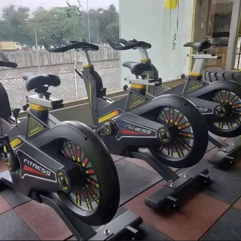 Vélo de spinning commercial, v - Home Gym Equipments avis et prix